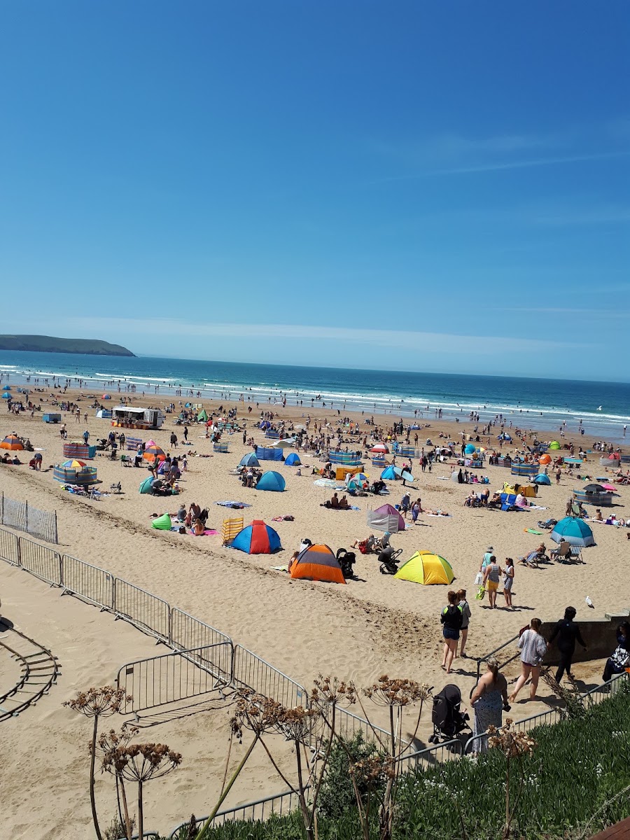 Golden Coast Holiday Village