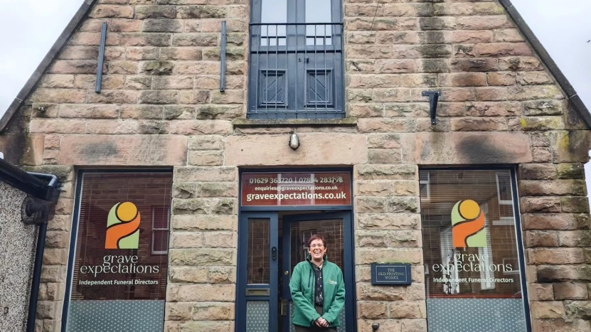 Grave Expectations Ltd