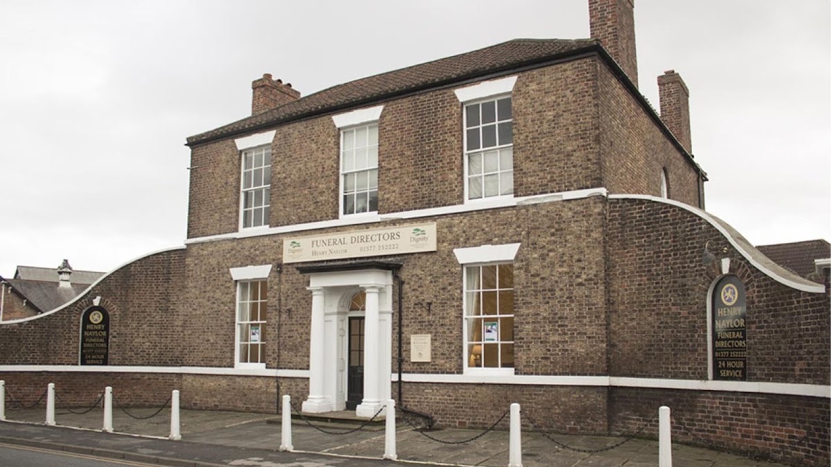 Henry Naylor Funeral Directors
