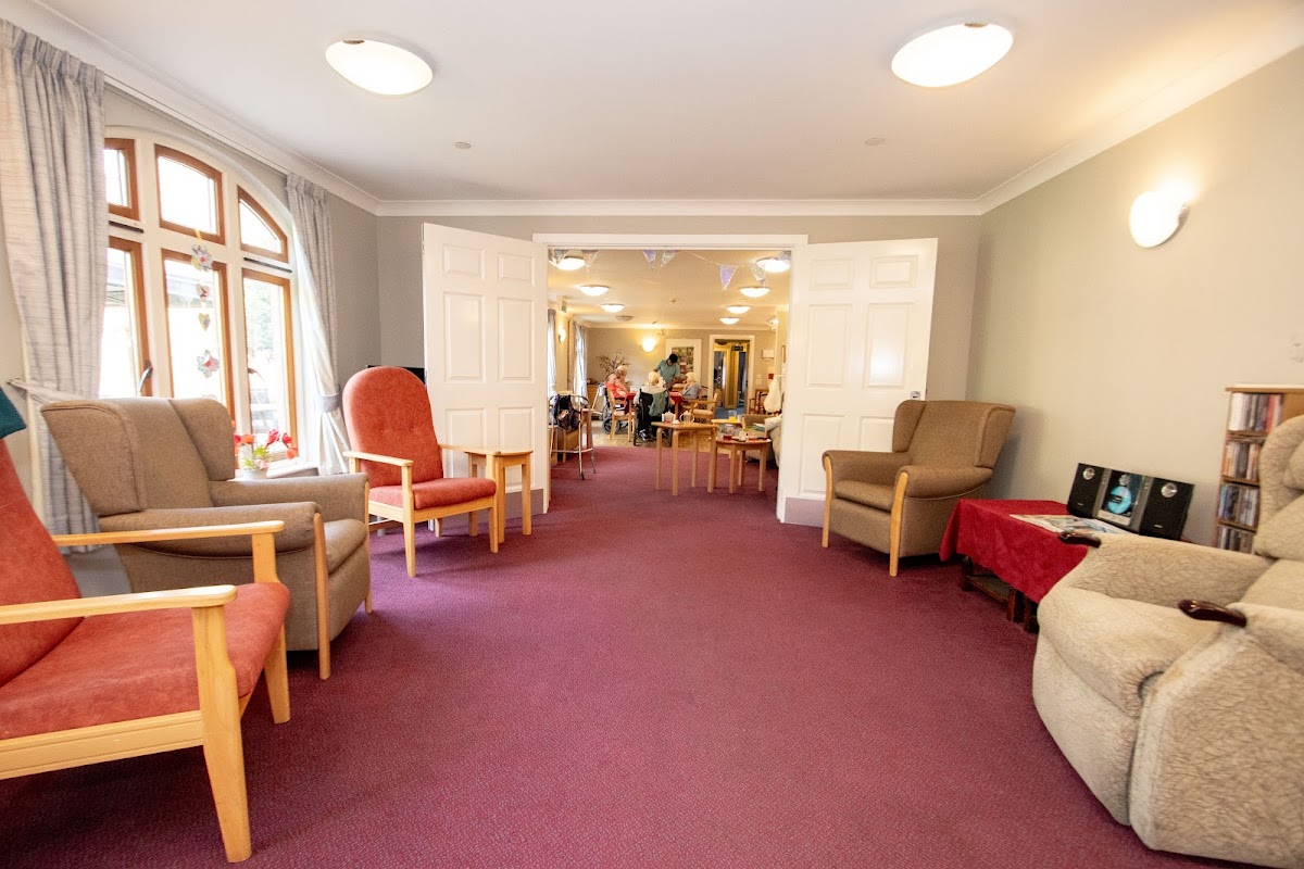Hillside Lodge – Shaw healthcare