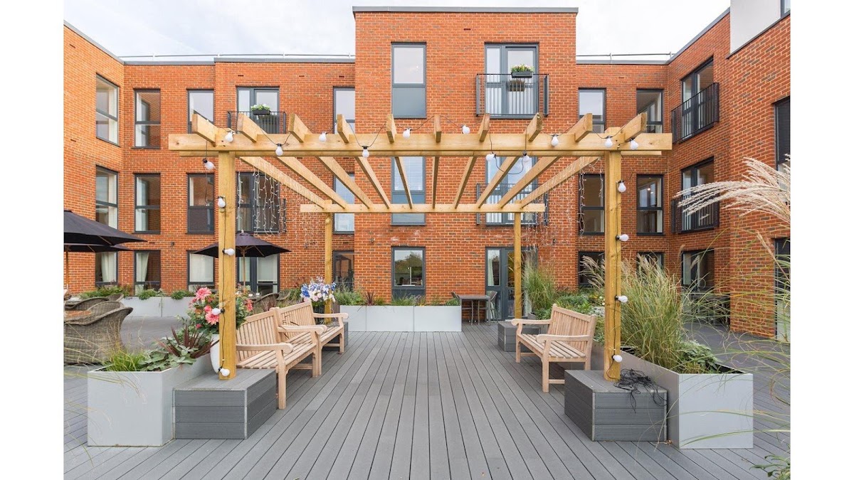 Holly Place – Retirement Living – McCarthy & Stone