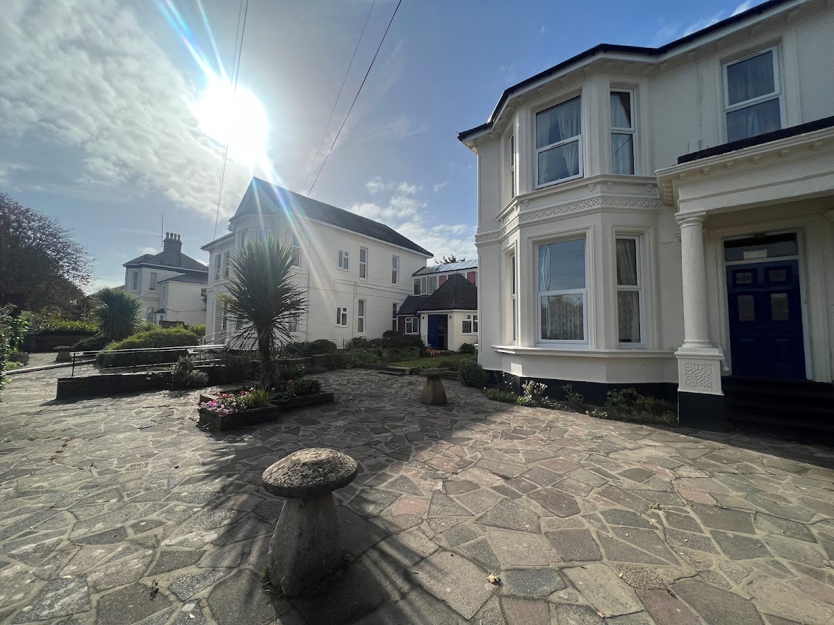 Hollywynd Residential Home