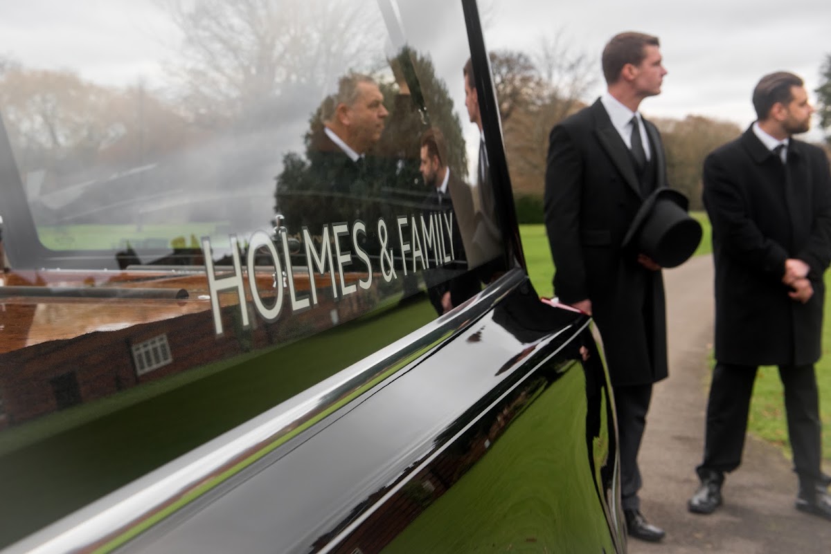 Holmes & Family Funeral Directors, Farnborough Hampshire
