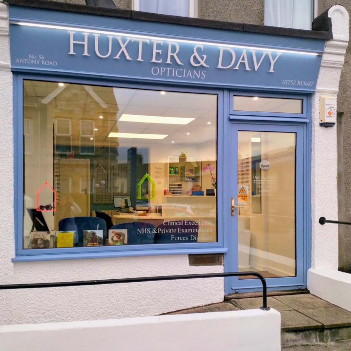 Huxter and Davy Opticians