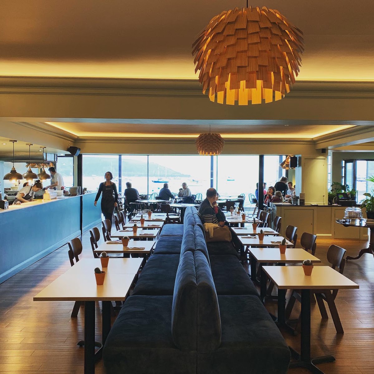INDIDOG Harbourside Restaurant