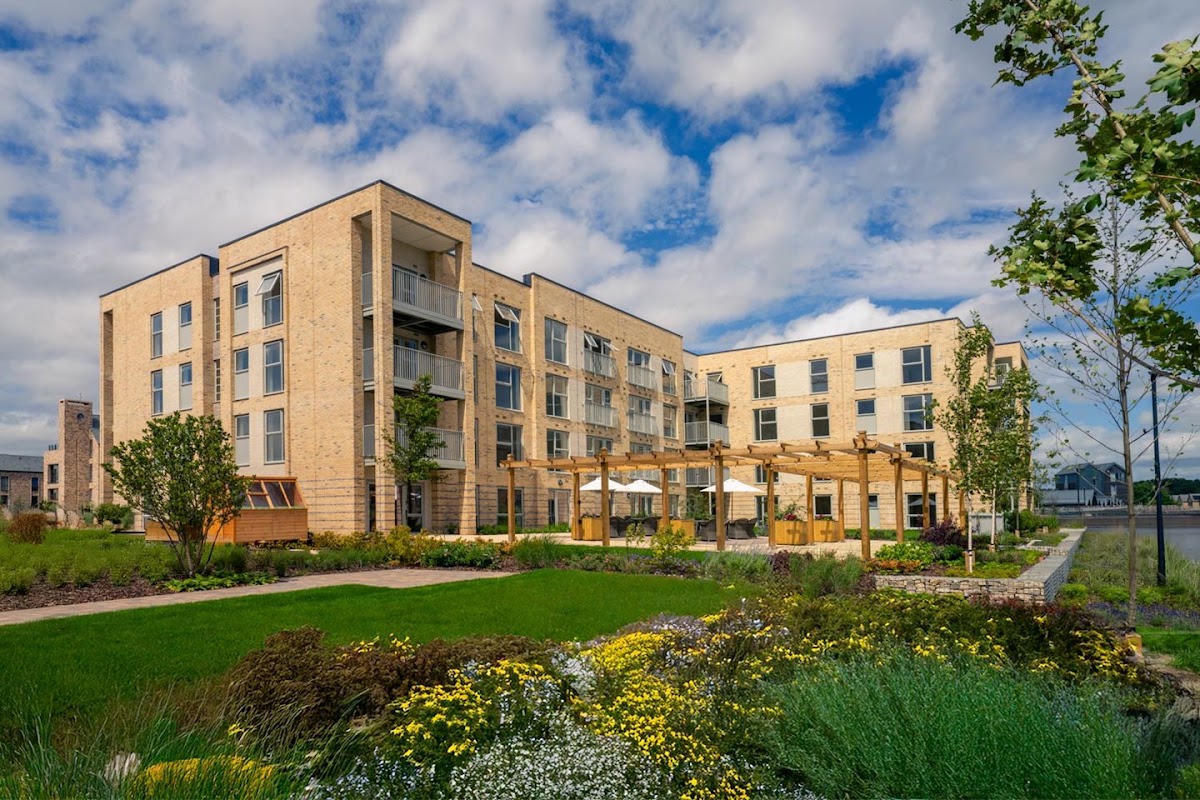 Locks View – Retirement Living – McCarthy & Stone