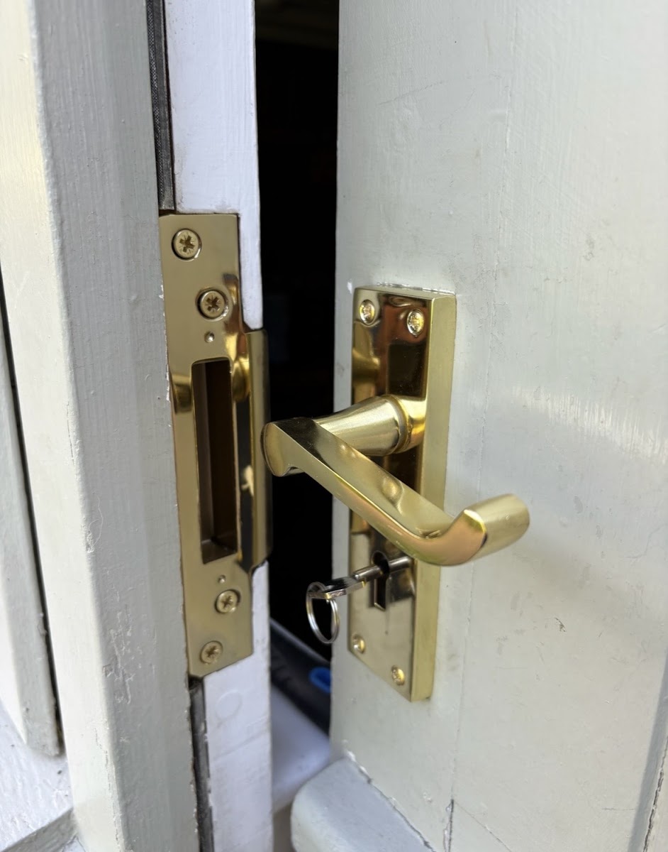 Locksmiths & Security LTD