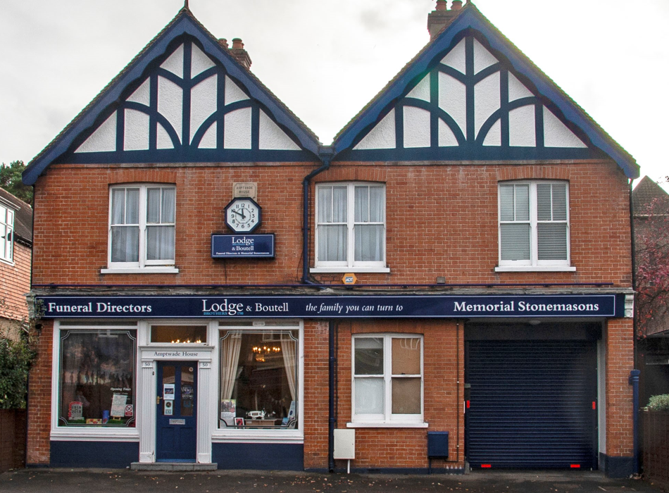 Lodge Brothers Byfleet – Lodge & Boutell Funeral Directors
