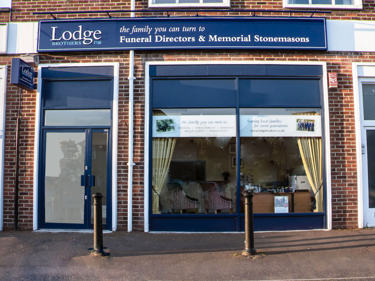 Lodge Brothers – Funeral Directors Dedworth