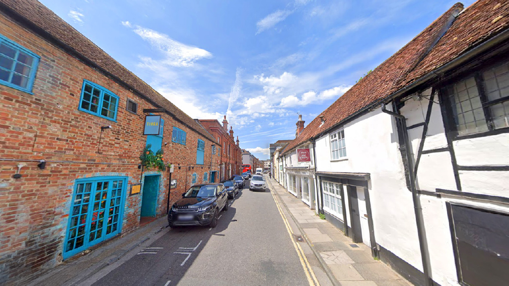 Lyons Bowe Solicitors Serving Salisbury