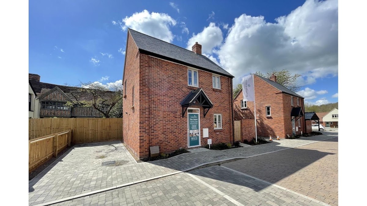 Manor Gardens – Retirement Living – McCarthy & Stone