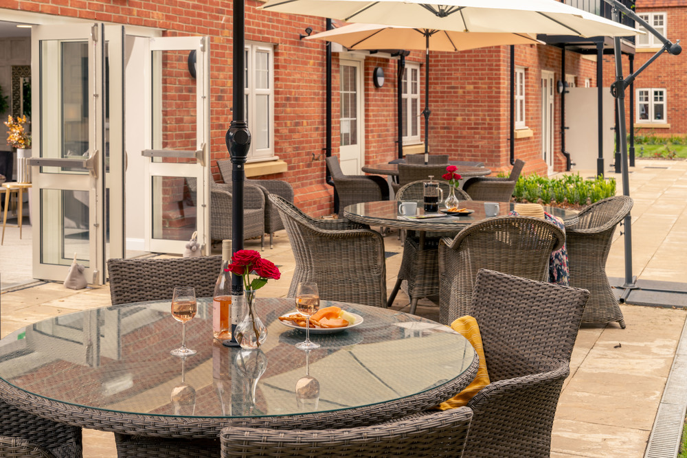 Mewstone Place – Retirement Living Plus – McCarthy & Stone