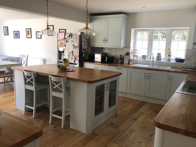 Mobile Cleaning Services (UK) Ltd