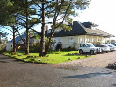 Pine Trees Care Centre