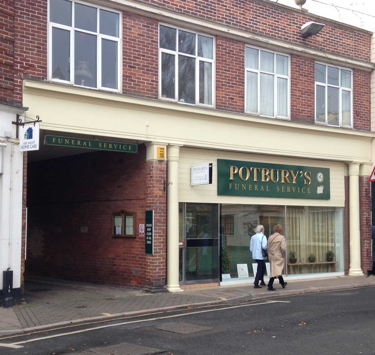 Potburys Funeral Service