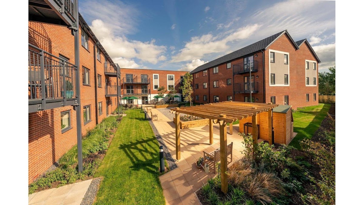 Pym Court – Retirement Living Plus – McCarthy & Stone