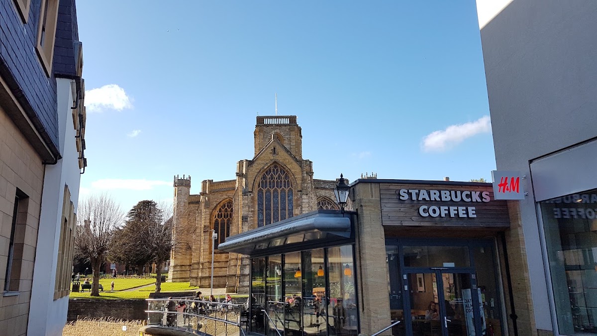 Quedam Shopping Centre
