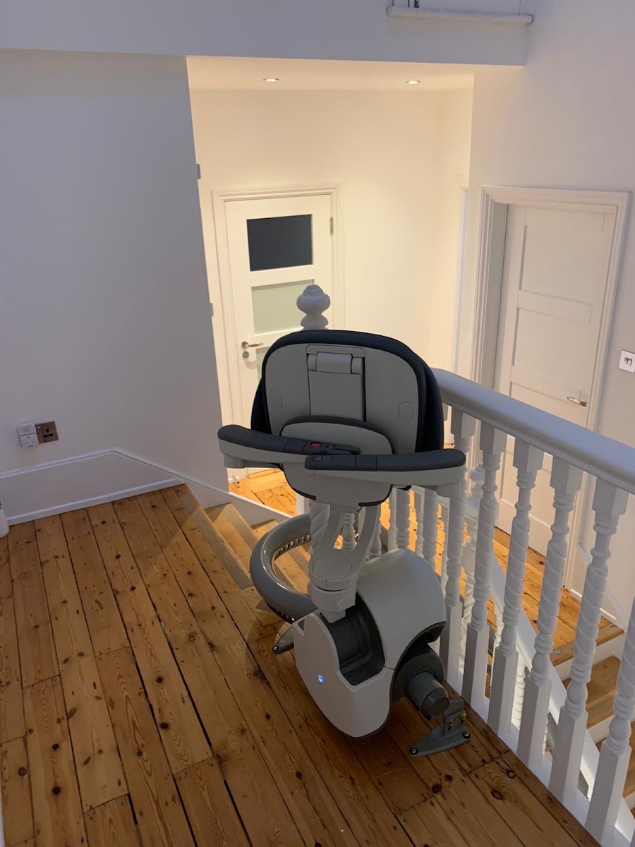 RIGHT CHOICE MOTABILITY AND STAIRLIFT CENTRE