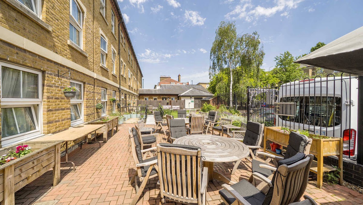 Silk Court care home, Bethnal Green