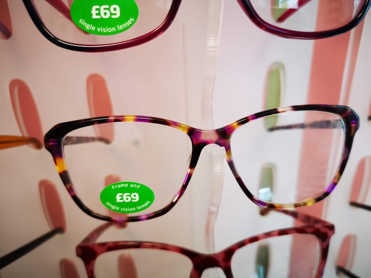 Specsavers Opticians and Audiologists – Diss
