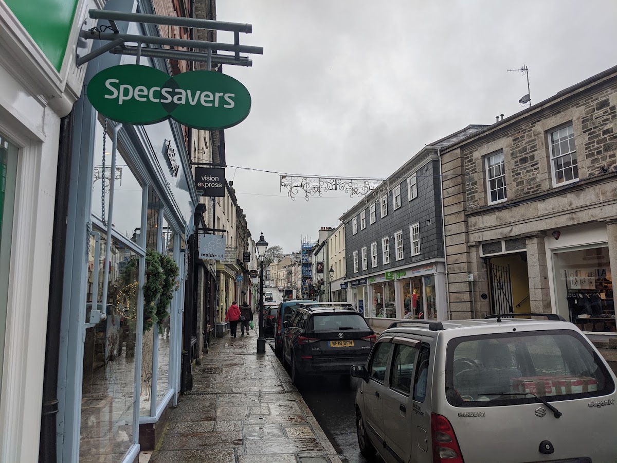 Specsavers Opticians and Audiologists – Tavistock