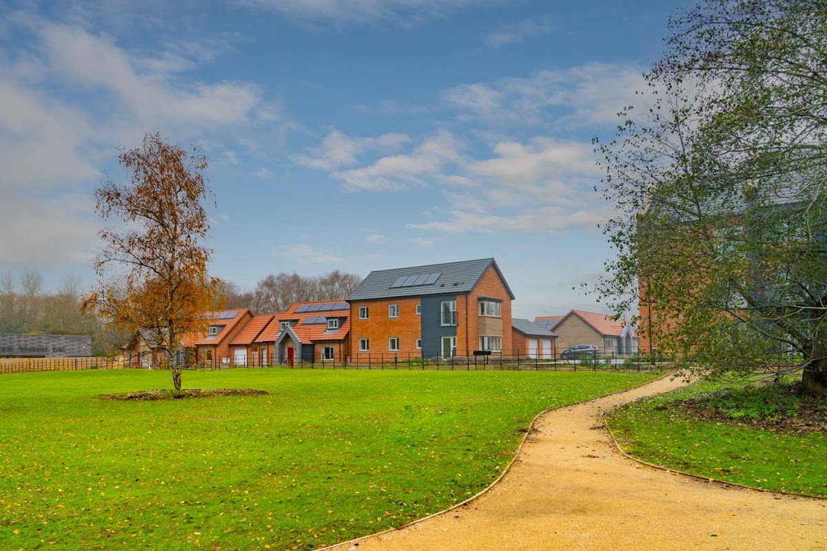 Strawberry Hill Gardens – Retirement Living – McCarthy & Stone