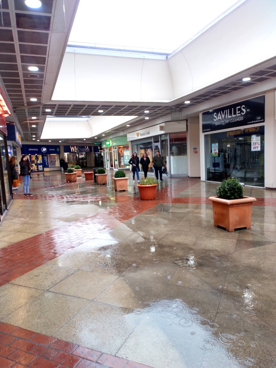 Swan Shopping Centre