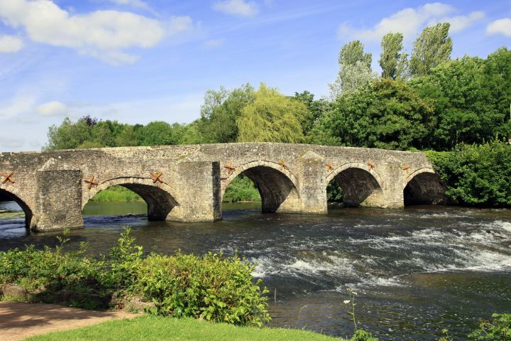 Symonds & Sampson Tiverton