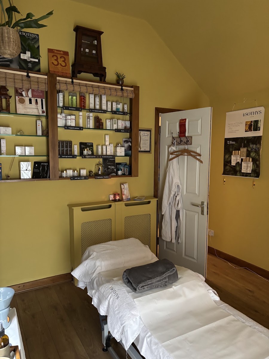 The Richards’ Centre/Osteopathy/Chiropody & Podiatry